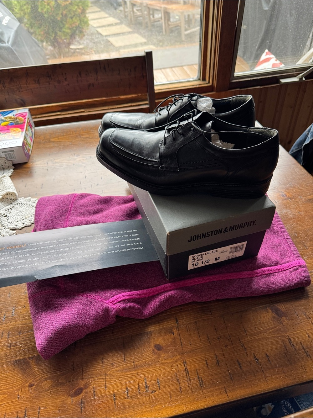 Johnston & Murphy Black Leather Lace-Up Dress Oxfords
